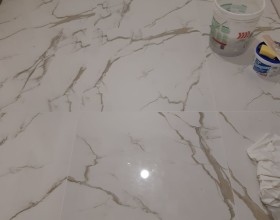 Укладка мраморных плит